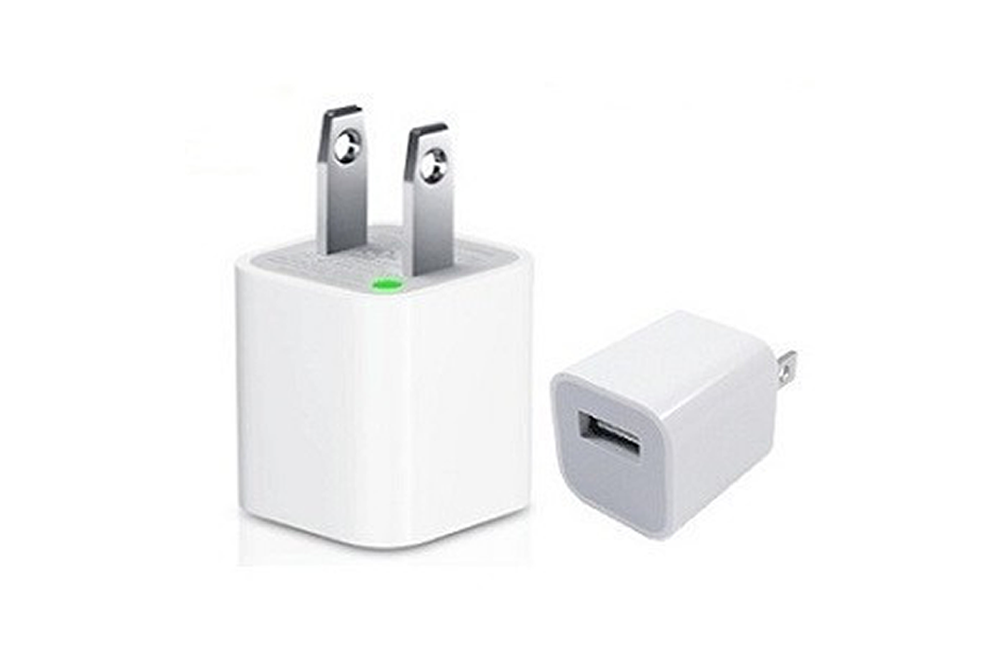 ADAPTADOR CABEZAL ESPIGA PLANA C/1 ENTRA USB 5V 1A-DADO BLANCO GAR: NO APLICA