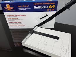 GUILLOTINA A4 BLANCO - 12 HOJAS ACERO TOWER GAR: 3 MESES